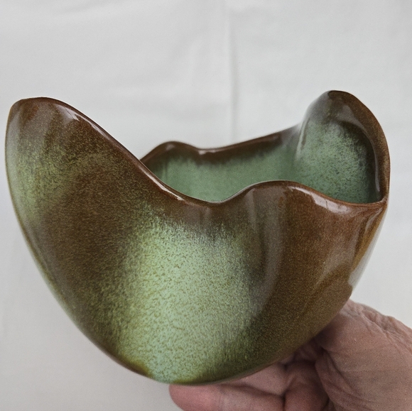 Vtg. Frankoma Pottery Free Form Drapery Planter/Bowl 'Praire Green' Glaze, 1940s - Picture 2 of 13